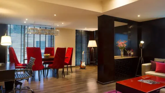 08d7530a732011e783e6025f77df004f